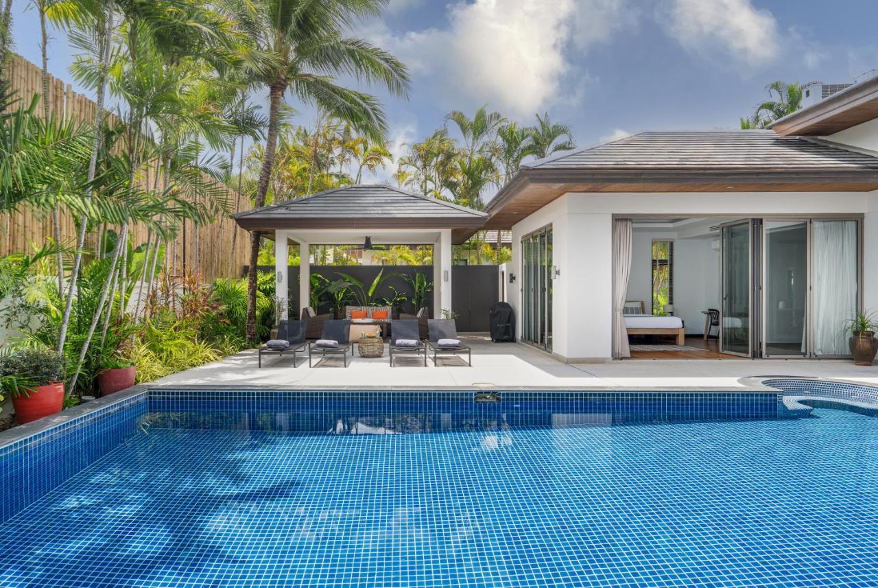 Villa Tropical 3br With Pool, Bbq, And Shaded Patio Within Walking Distance To